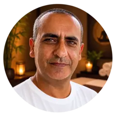 Paulo Labrego, massoterapeuta no Espaço Ancestral