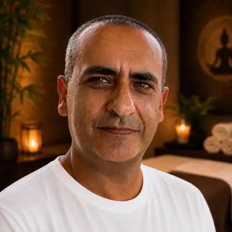 Paulo Labrego, massoterapeuta no Espaço Ancestral